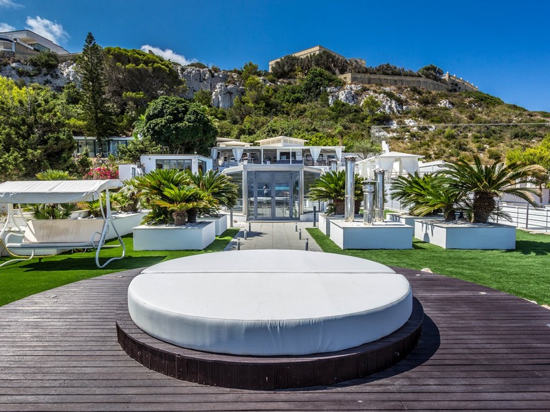 Offer image number 1